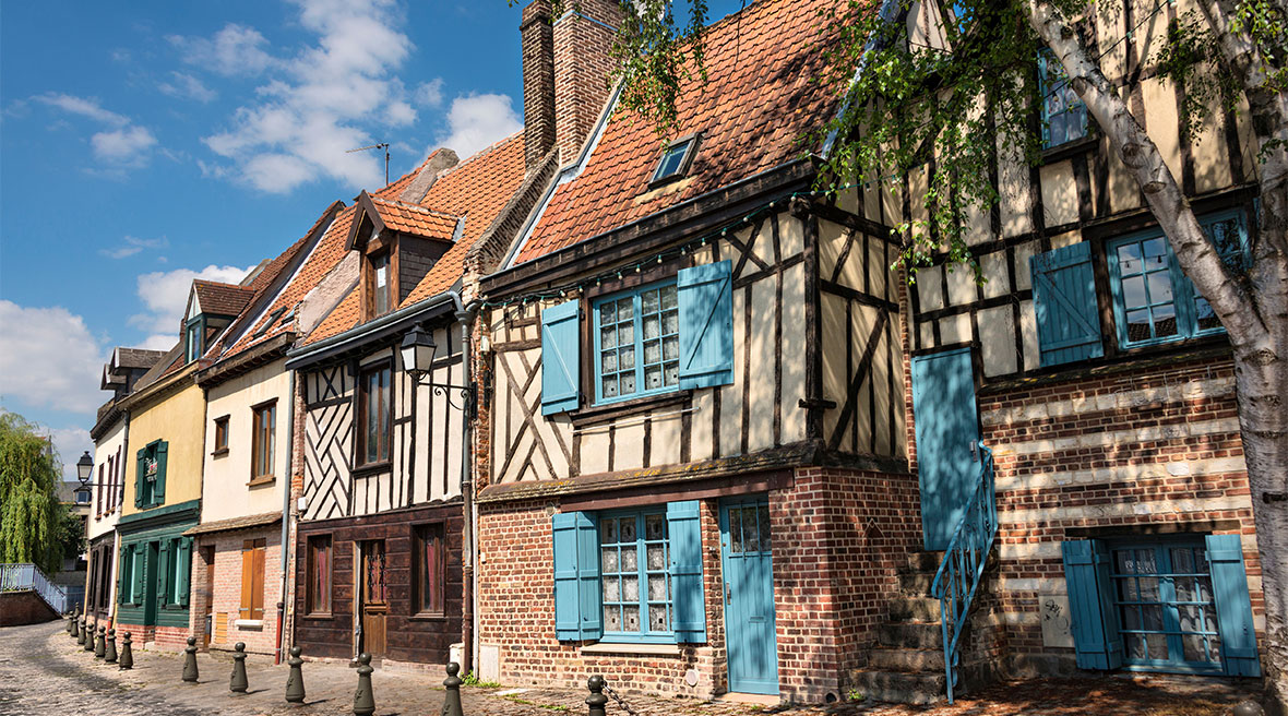 Row of buildings and cobbled streets in the Saint-Leu neighbourhood in Amiens